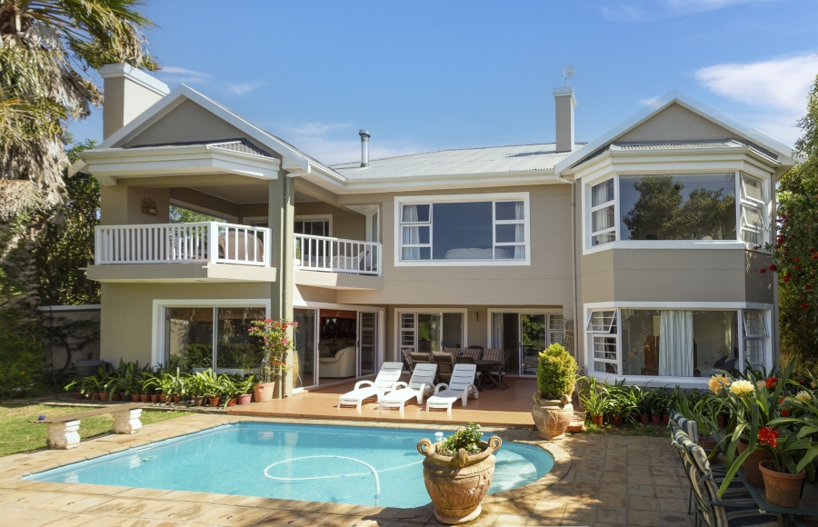 5 Bedroom Property for Sale in Kleinemonde Eastern Cape
